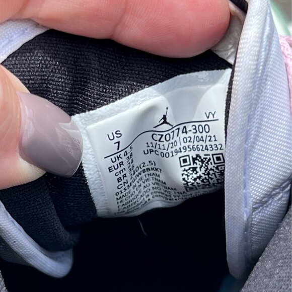 Womans NIKE Air Jordan 1 Mid SE Dutch Green Sneakers 7 with Box - Picture 12 of 16